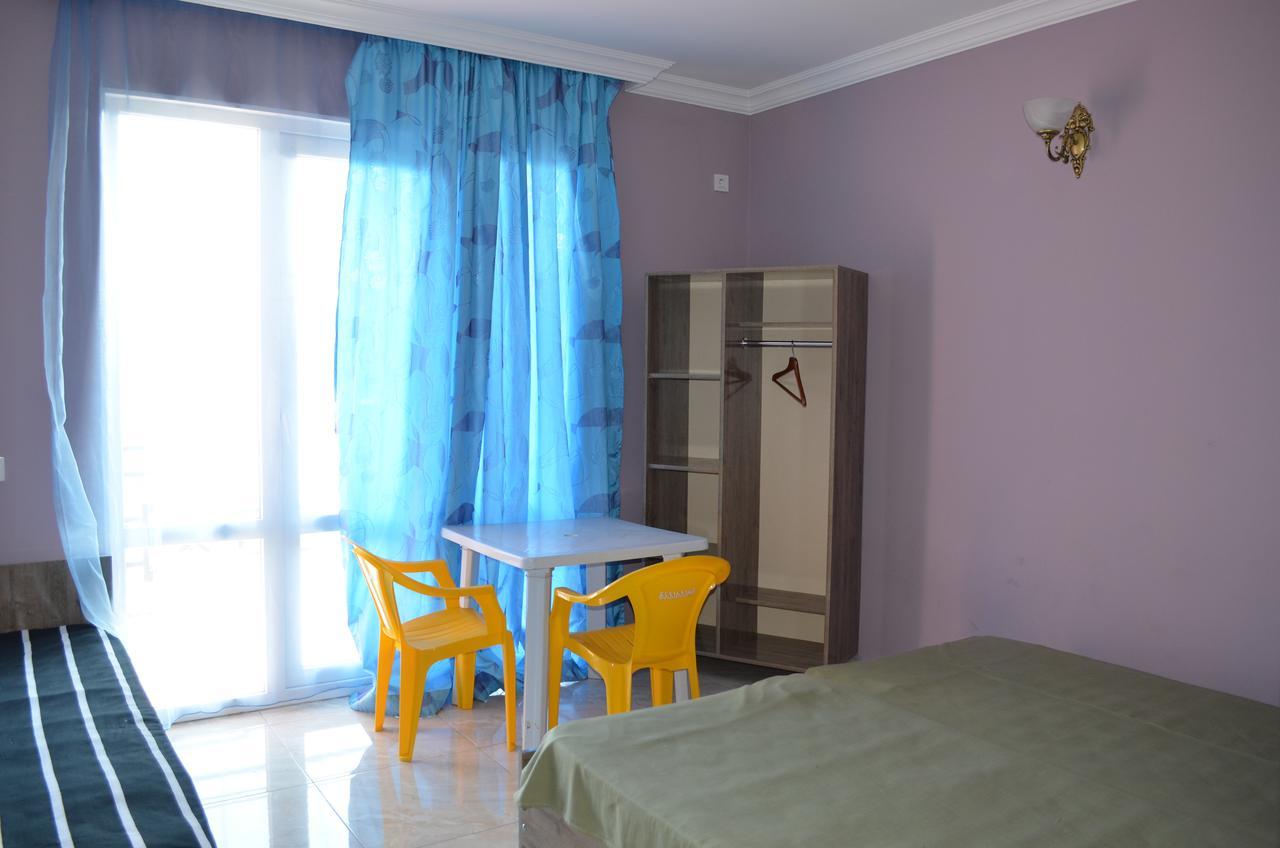 Hotel Near The Sea Кобулеті Екстер'єр фото