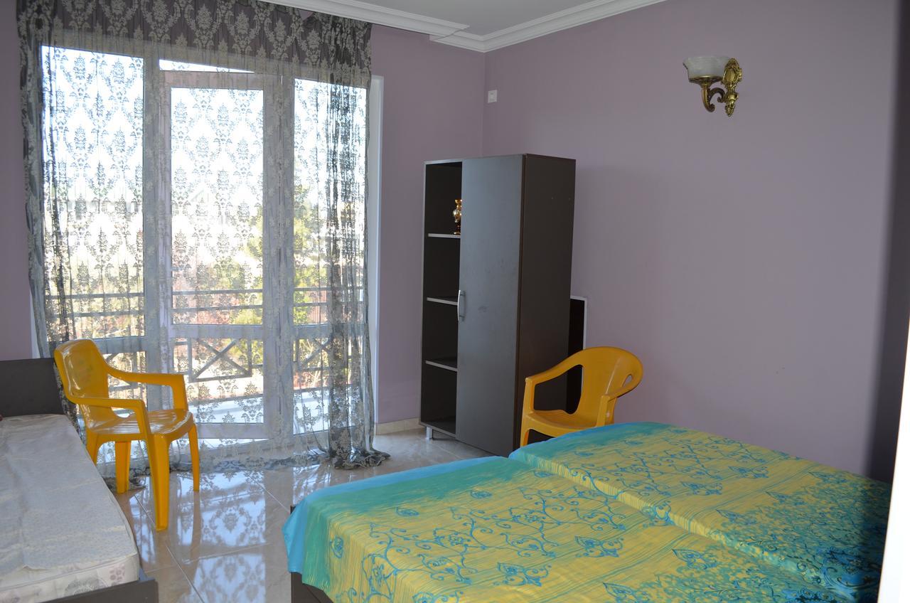 Hotel Near The Sea Кобулеті Екстер'єр фото