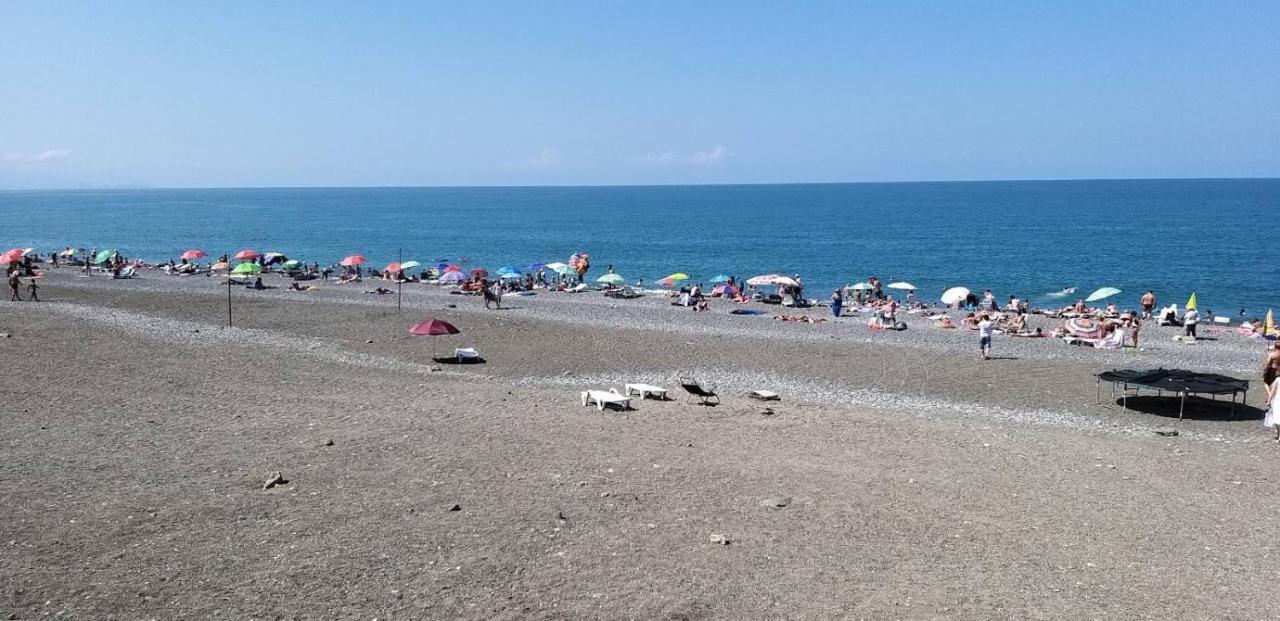 Hotel Near The Sea Кобулеті Екстер'єр фото